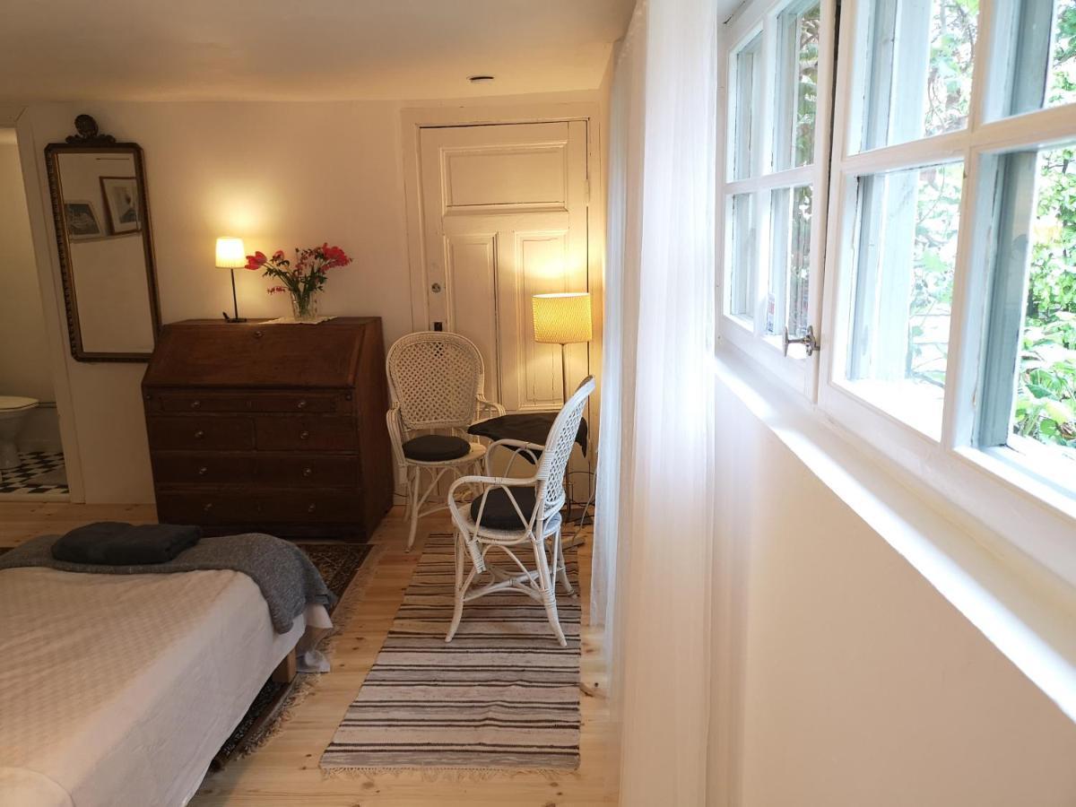 נאקה Stockholm B&B Cottage מראה חיצוני תמונה