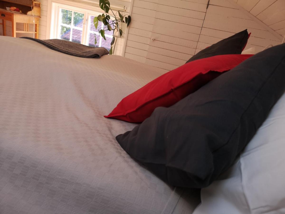 נאקה Stockholm B&B Cottage מראה חיצוני תמונה