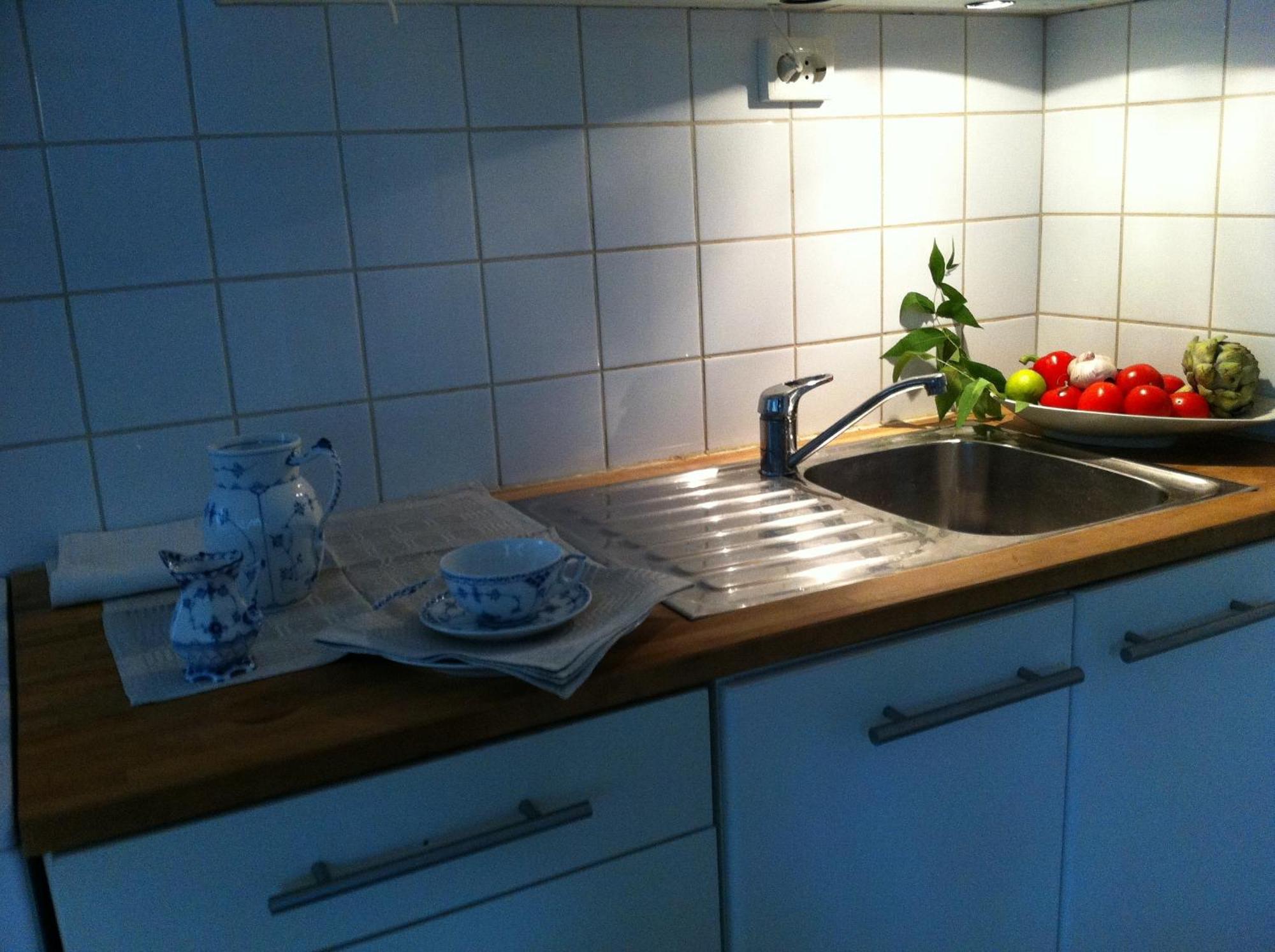 נאקה Stockholm B&B Cottage חדר תמונה