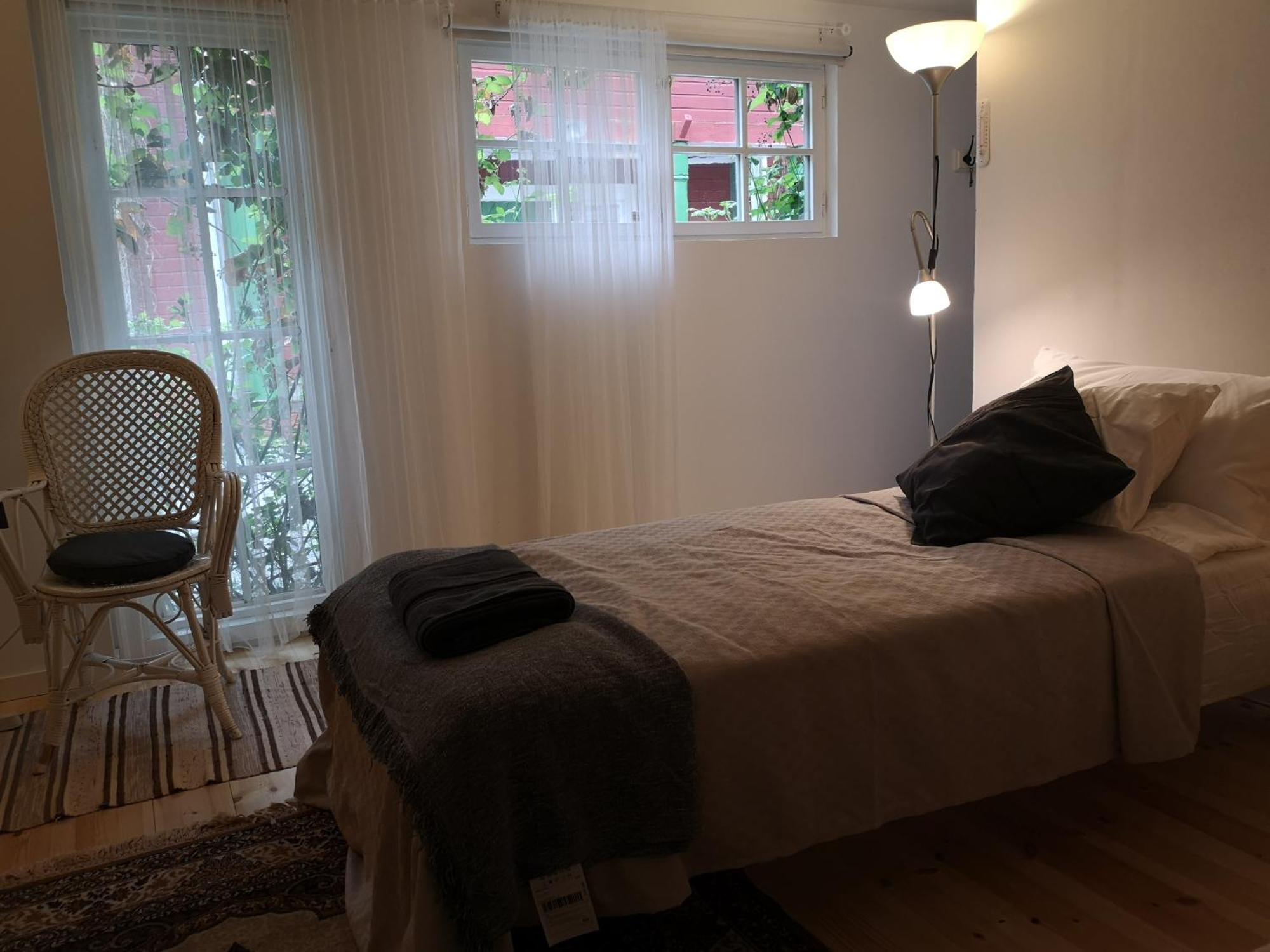 נאקה Stockholm B&B Cottage חדר תמונה