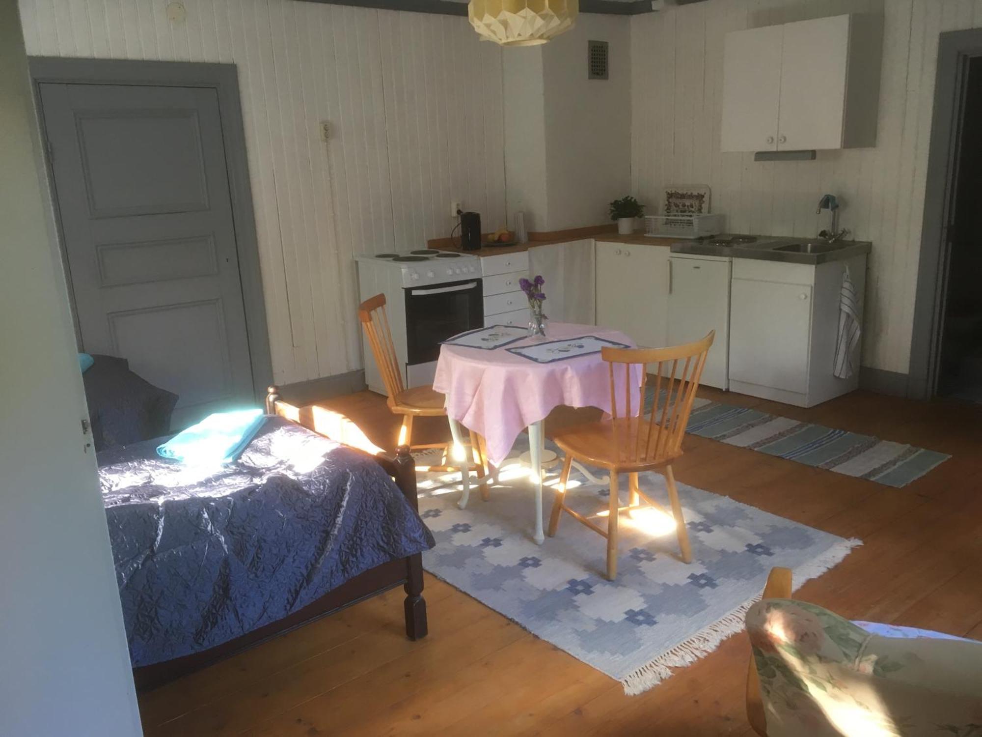 נאקה Stockholm B&B Cottage חדר תמונה