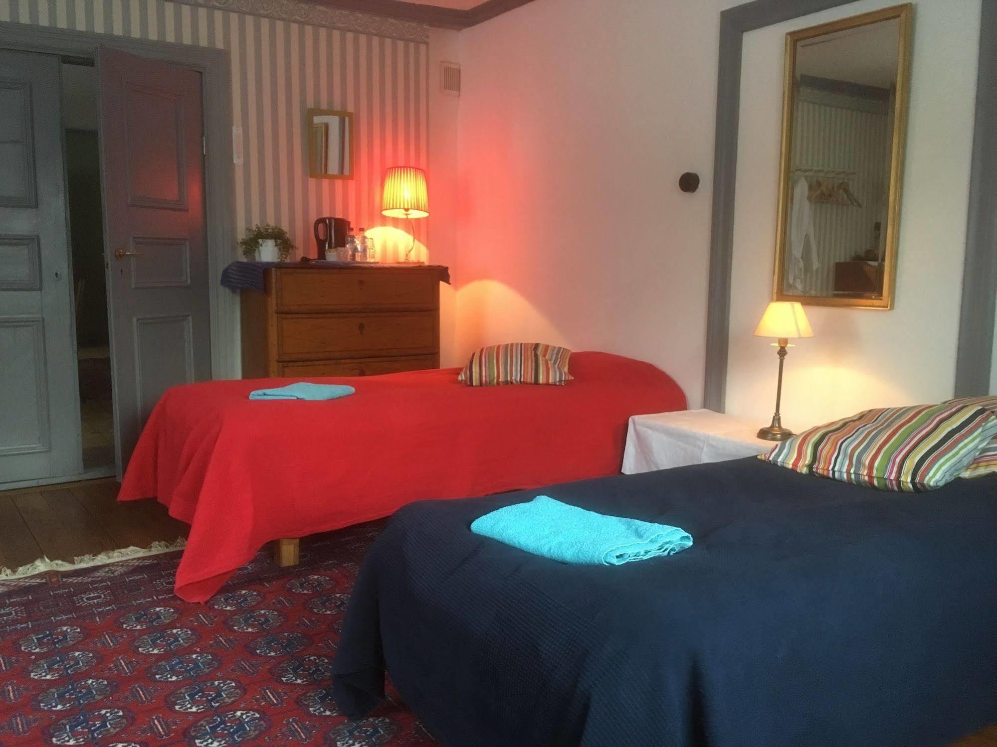 נאקה Stockholm B&B Cottage מראה חיצוני תמונה