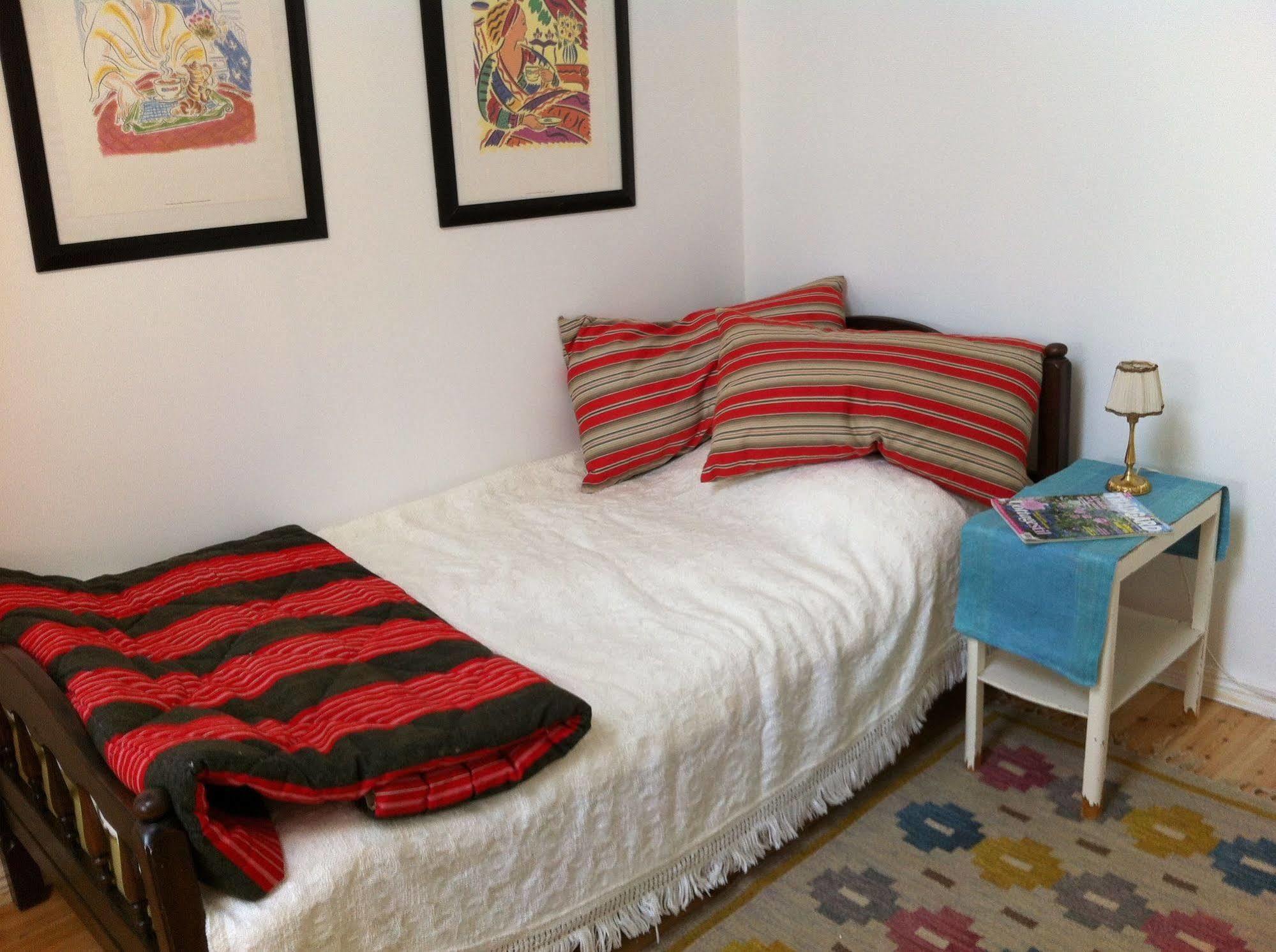 נאקה Stockholm B&B Cottage מראה חיצוני תמונה